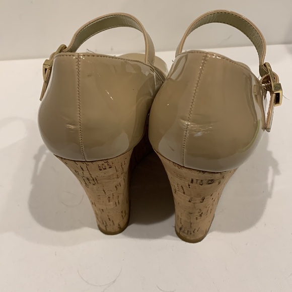 GUESS Nude Tan Platform Wedge Heel Patent Peep Toe Cork Sandal Ankle Strap - Picture 11 of 16